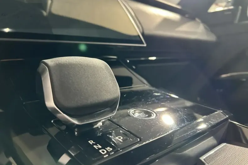 Land Rover Range Rover Sport din 2025 cu 25.164 km - oferta LAN207435 - foto 22