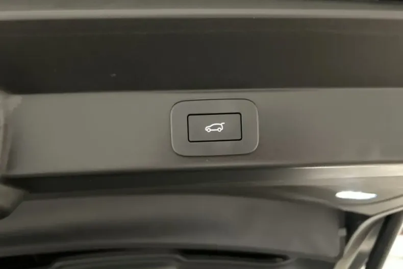 Land Rover Range Rover Sport din 2025 cu 25.164 km - oferta LAN207435 - foto 25