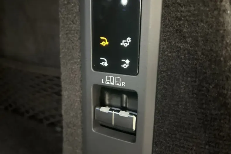 Land Rover Range Rover Sport din 2025 cu 25.164 km - oferta LAN207435 - foto 27