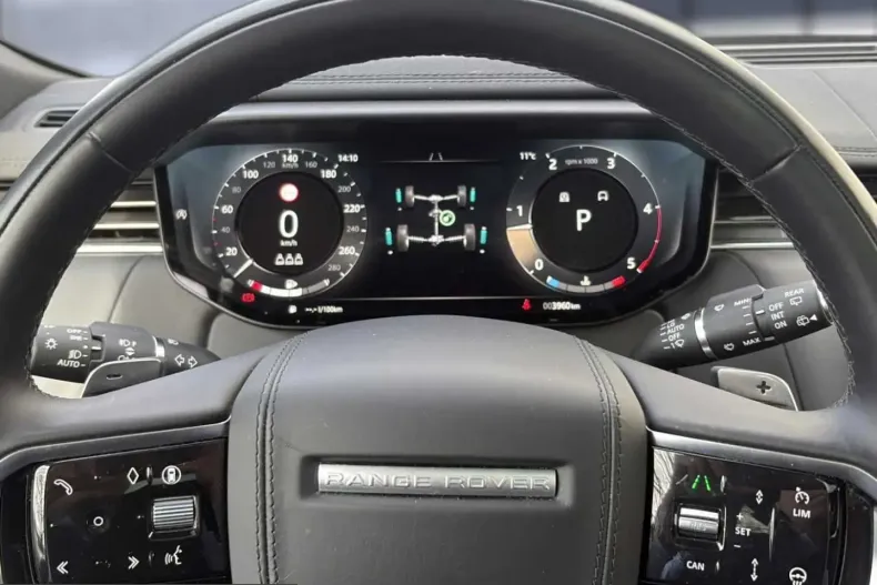 Land Rover Range Rover Sport din 2025 cu 3.957 km - oferta LAN207437 - foto 10