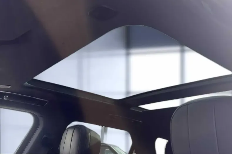 Land Rover Range Rover Sport din 2025 cu 3.957 km - oferta LAN207437 - foto 14