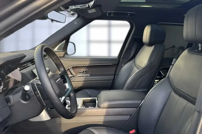 Land Rover Range Rover din 2025 cu 2.962 km - oferta LAN207438 - foto 8