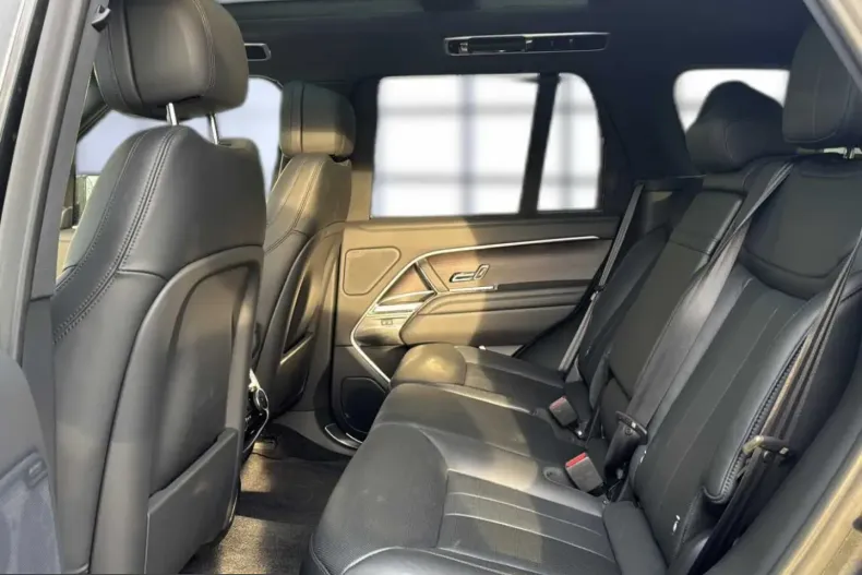 Land Rover Range Rover din 2025 cu 2.962 km - oferta LAN207438 - foto 9