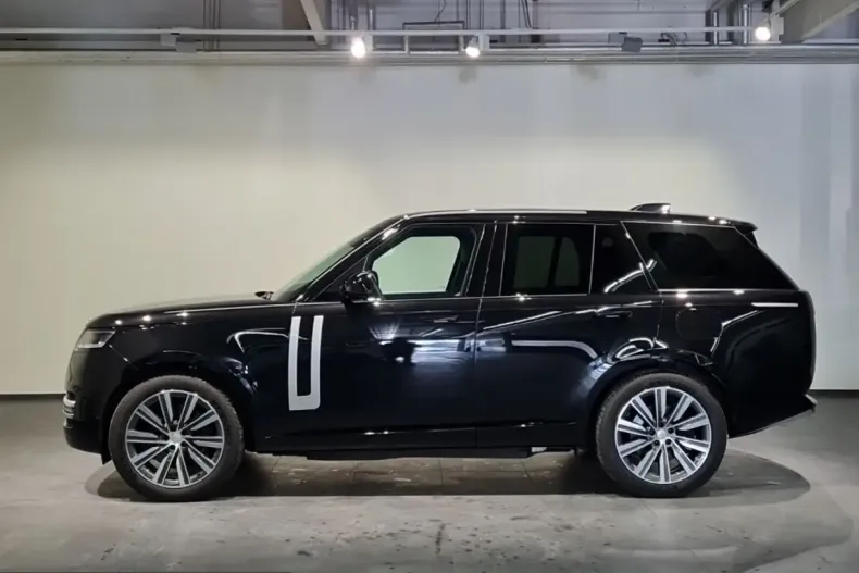 Land Rover Range Rover din 2025 cu 37.850 km - oferta LAN207442 - foto 7