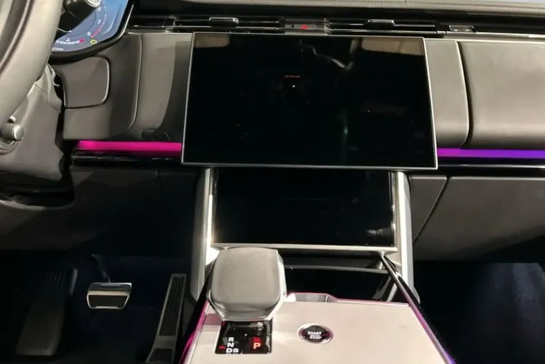 Land Rover Range Rover din 2025 cu 24.659 km - oferta LAN207444 - foto 14