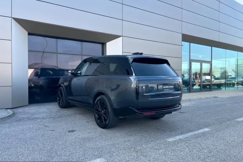 Land Rover Range Rover din 2025 cu 9.000 km - oferta LAN207446 - foto 4