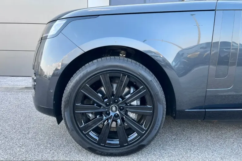 Land Rover Range Rover din 2025 cu 9.000 km - oferta LAN207446 - foto 8