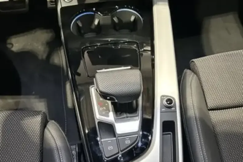 Audi A4 din 2024 cu 2.350 km - oferta AUD207447 - foto 19