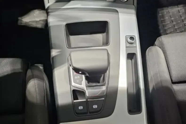 Audi Q5 din 2024 cu 13.800 km - oferta AUD207455 - foto 19