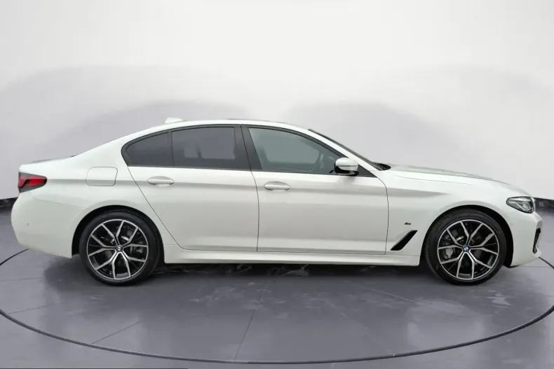 BMW 530 (Seria 5) din 2023 cu 60.600 km - oferta BMW207456 - foto 5