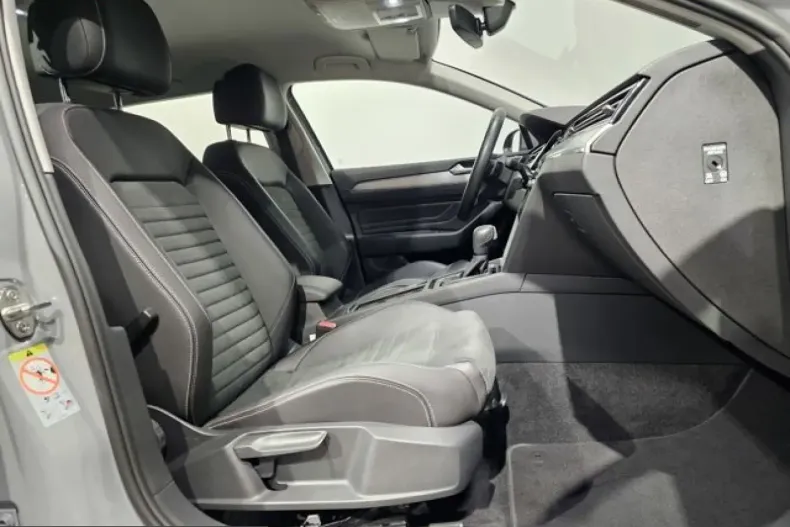 Volkswagen Passat din 2024 cu 53.250 km - oferta VOL207458 - foto 14