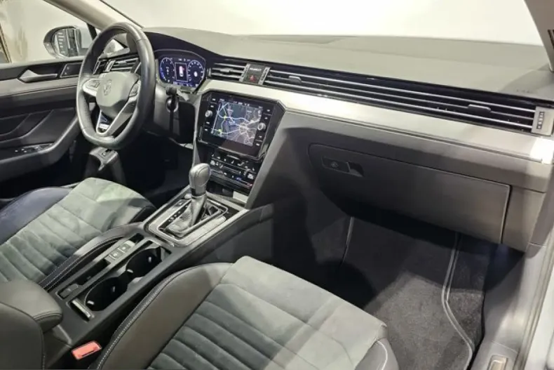 Volkswagen Passat din 2024 cu 53.250 km - oferta VOL207458 - foto 18