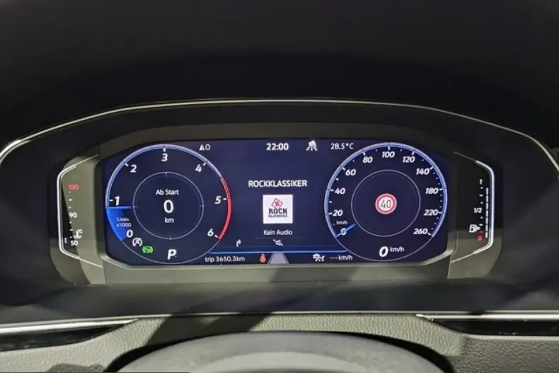 Volkswagen Passat din 2024 cu 53.250 km - oferta VOL207458 - foto 25