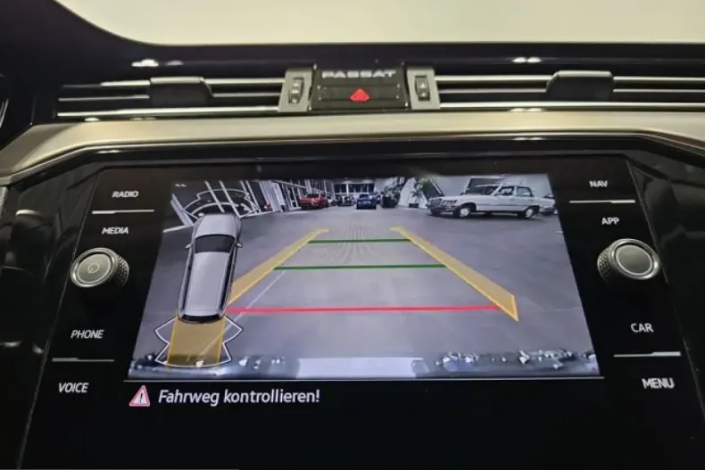 Volkswagen Passat din 2024 cu 49.000 km - oferta VOL207459 - foto 22