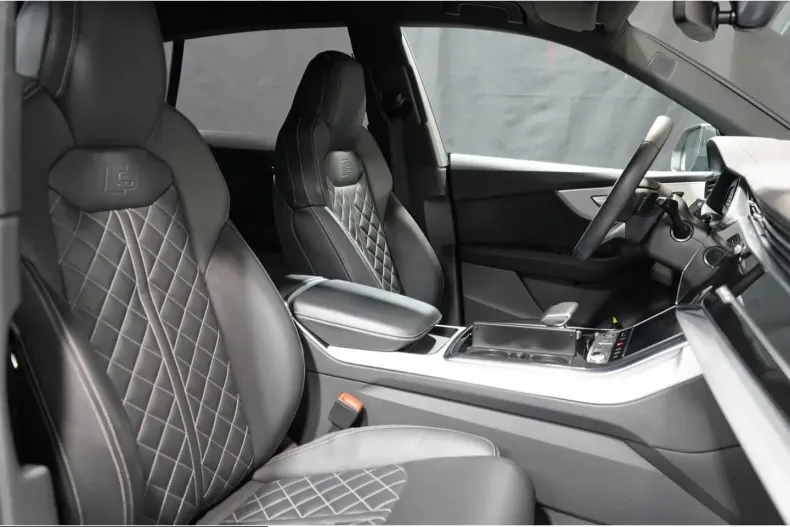 Audi Q8 din 2023 cu 95.100 km - oferta AUD207464 - foto 5