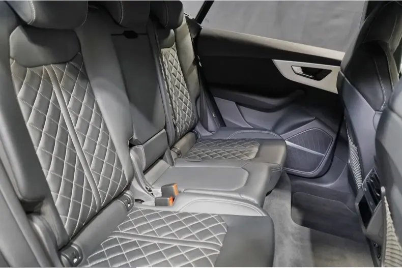 Audi Q8 din 2023 cu 95.100 km - oferta AUD207464 - foto 10