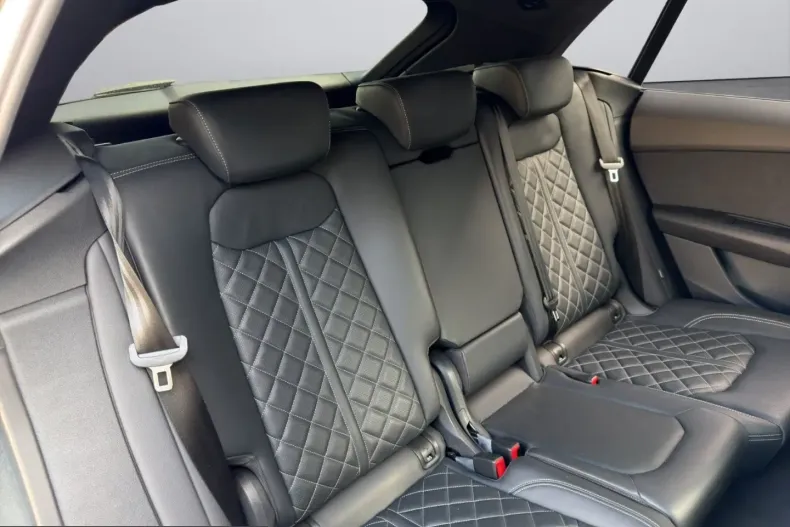 Audi Q8 din 2022 cu 69.772 km - oferta AUD207467 - foto 11