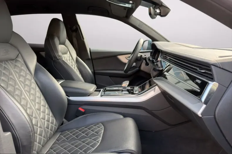 Audi Q8 din 2022 cu 69.772 km - oferta AUD207467 - foto 12