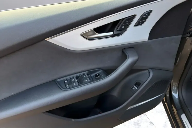 Audi Q8 din 2022 cu 69.772 km - oferta AUD207467 - foto 15