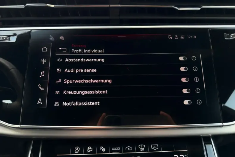 Audi Q8 din 2022 cu 69.772 km - oferta AUD207467 - foto 26