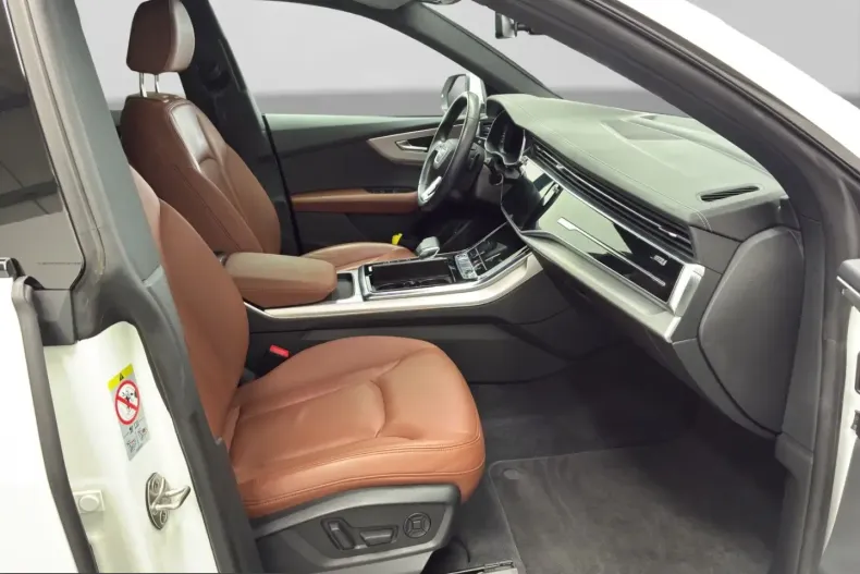 Audi Q8 din 2023 cu 31.624 km - oferta AUD207468 - foto 4