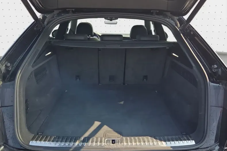 Audi Q8 din 2022 cu 61.512 km - oferta AUD207482 - foto 11