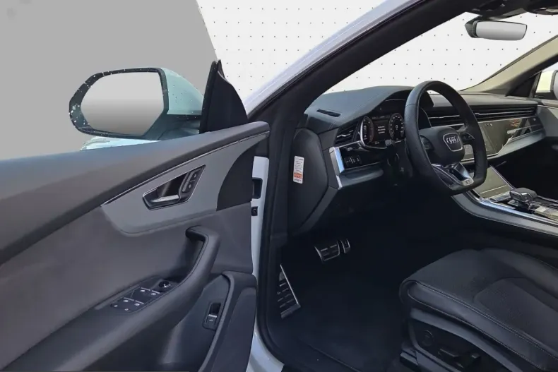 Audi Q8 din 2025 cu 13.888 km - oferta AUD207483 - foto 14