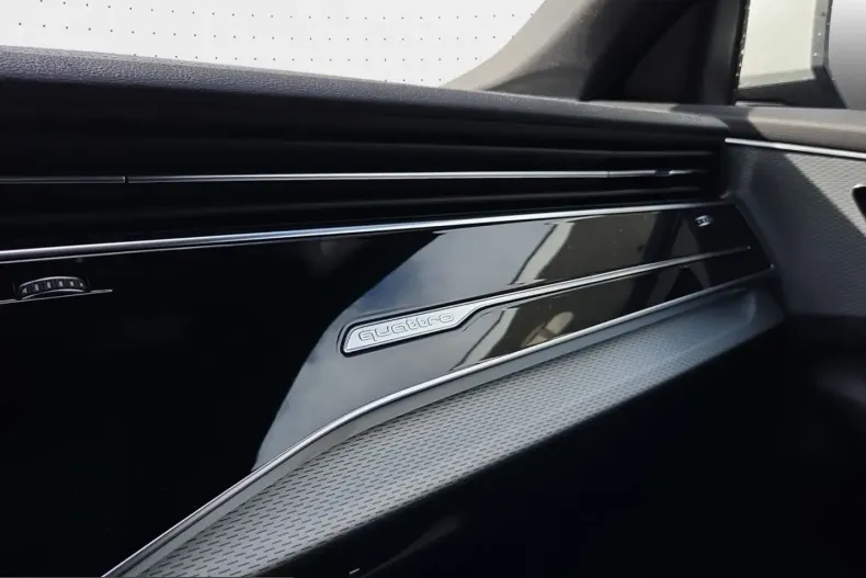 Audi Q8 din 2025 cu 13.888 km - oferta AUD207483 - foto 17