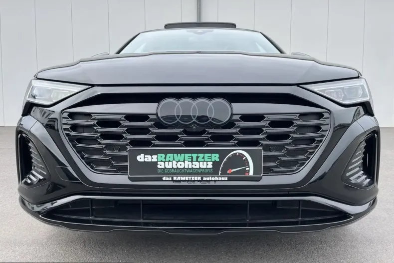 Audi Q8 din 2023 cu 21.482 km - oferta AUD207487 - foto 3