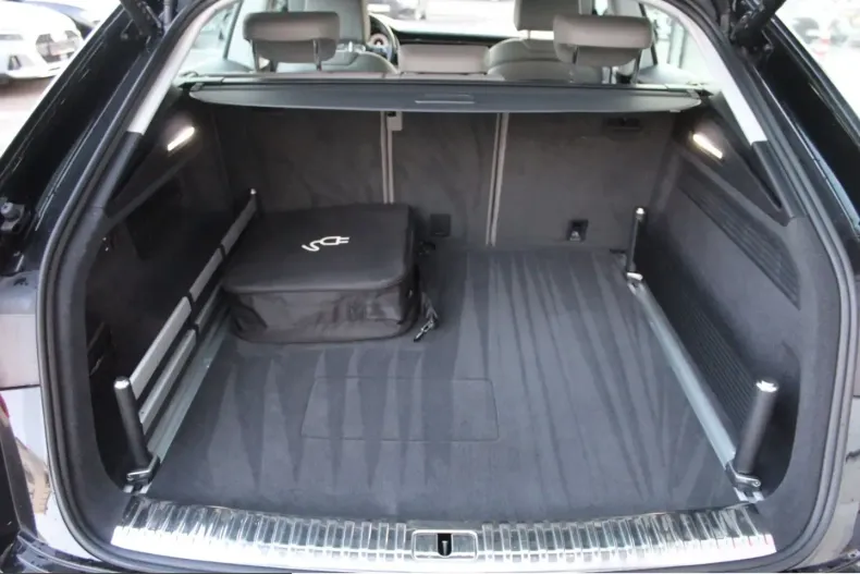 Audi Q8 din 2022 cu 100.000 km - oferta AUD207492 - foto 13