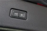 Audi Q8 din 2022 cu 100.000 km - oferta AUD207492 - foto 24