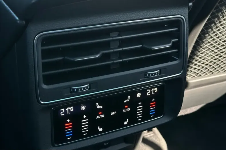 Audi Q8 din 2022 cu 48.524 km - oferta AUD207493 - foto 13