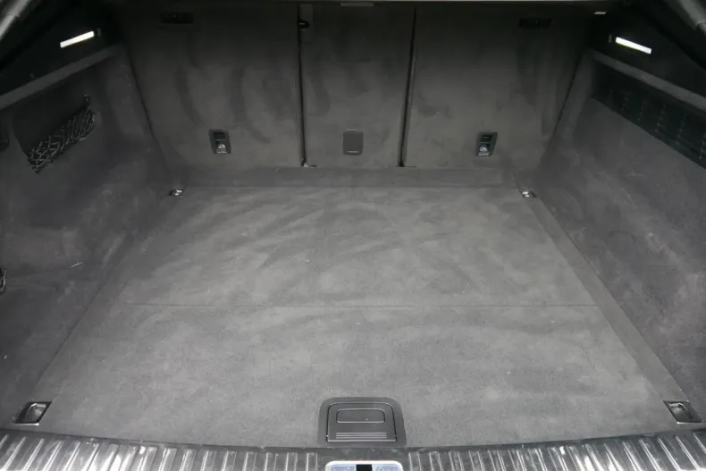 Audi Q8 din 2022 cu 92.400 km - oferta AUD207502 - foto 6