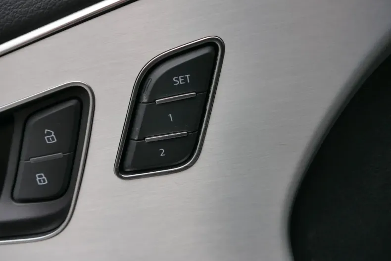 Audi Q8 din 2022 cu 92.400 km - oferta AUD207502 - foto 11