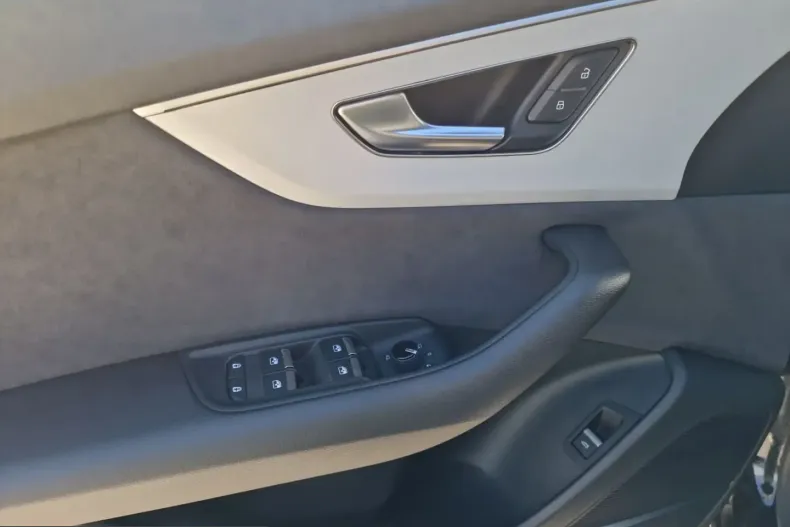 Audi Q8 din 2023 cu 32.940 km - oferta AUD207505 - foto 21