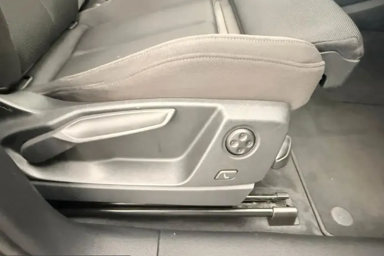 Audi Q5 din 2021 cu 69.000 km - oferta AUD207509 - foto 3