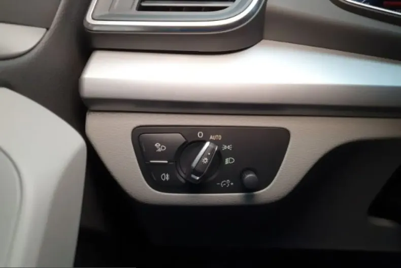 Audi Q5 din 2022 cu 43.599 km - oferta AUD207514 - foto 20