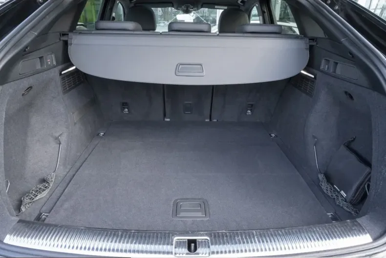 Audi Q5 din 2023 cu 90.283 km - oferta AUD207517 - foto 6