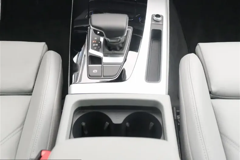 Audi Q5 din 2022 cu 7.935 km - oferta AUD207521 - foto 13