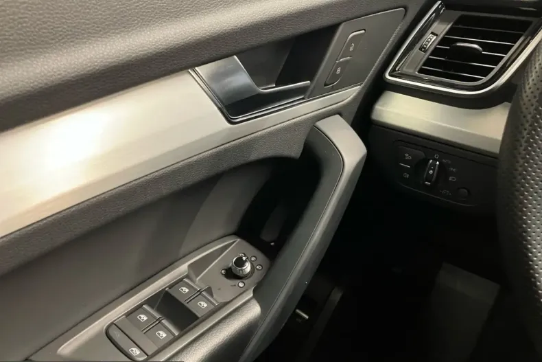 Audi Q5 din 2025 cu 9.650 km - oferta AUD207523 - foto 15