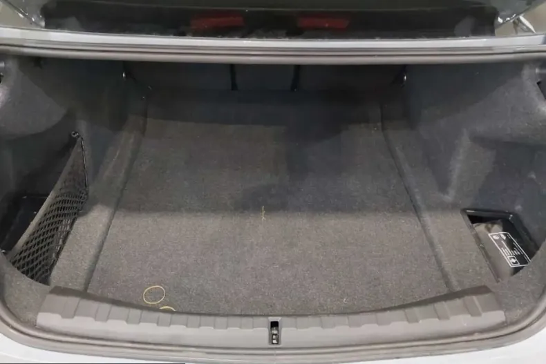 BMW 320 (Seria 3) din 2024 cu 57.700 km - oferta BMW207527 - foto 11