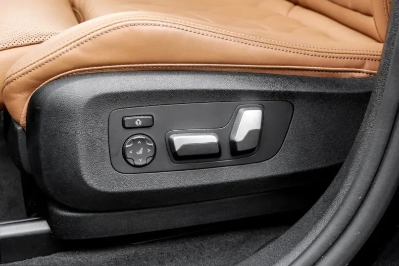 BMW X6 (Seria X) din 2025 cu 20.772 km - oferta BMW207531 - foto 13