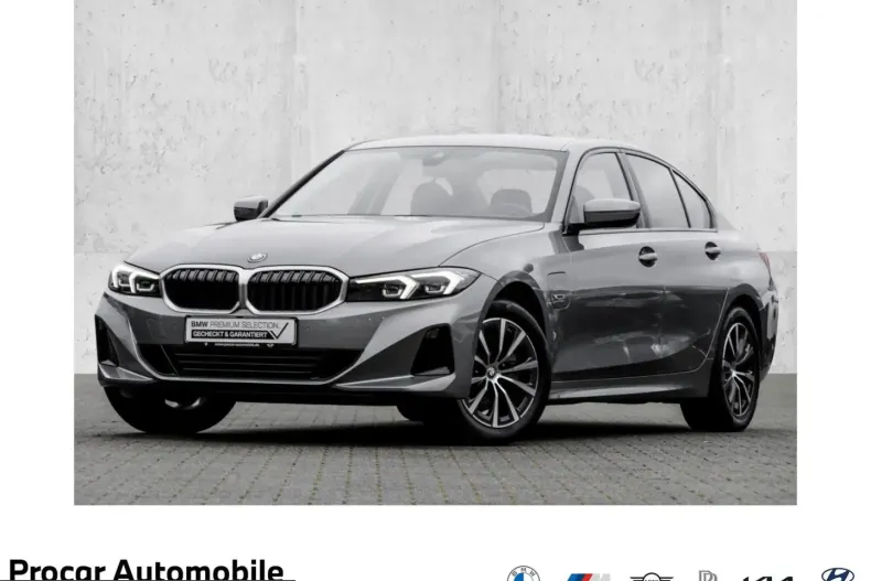 BMW 320 (Seria 3) din 2022 cu 65.276 km - oferta BMW207532 - foto 1