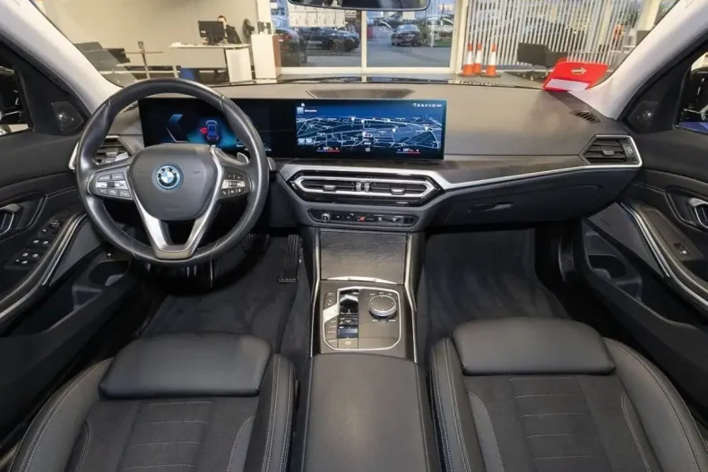 BMW 320 (Seria 3) din 2022 cu 65.240 km - oferta BMW207537 - foto 10