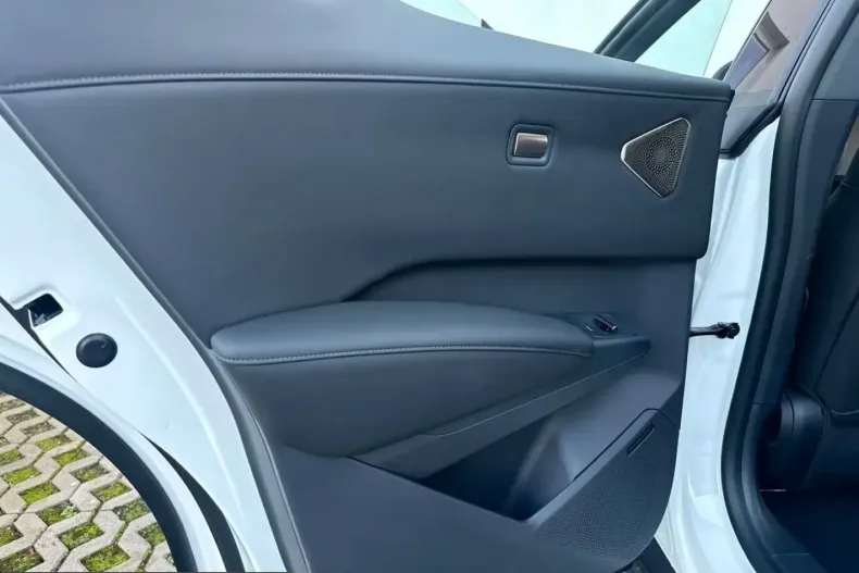 Zeekr X din 2025 cu 500 km - oferta ZEE207540 - foto 10