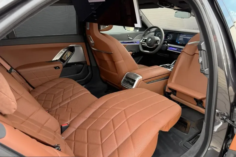 BMW 740 (Seria 7) din 2024 cu 44.640 km - oferta BMW207549 - foto 2