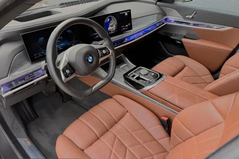 BMW 740 (Seria 7) din 2024 cu 44.640 km - oferta BMW207549 - foto 16