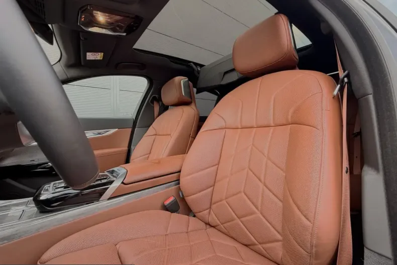 BMW 740 (Seria 7) din 2024 cu 44.640 km - oferta BMW207549 - foto 17