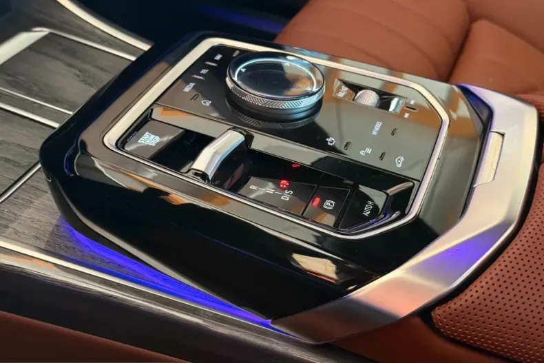 BMW 740 (Seria 7) din 2024 cu 44.640 km - oferta BMW207549 - foto 21