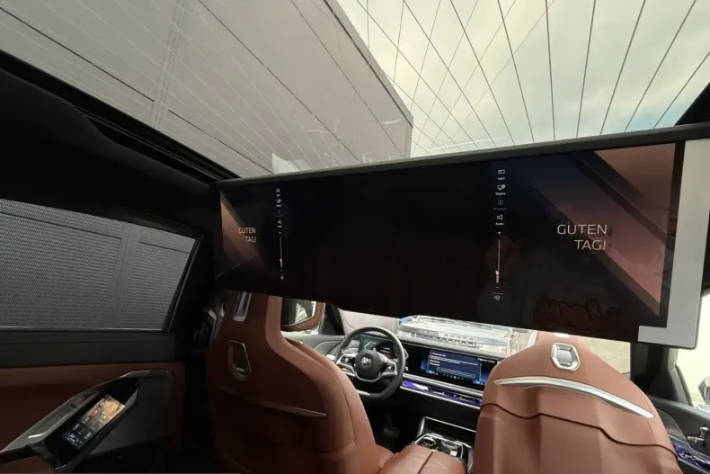 BMW 740 (Seria 7) din 2024 cu 44.640 km - oferta BMW207549 - foto 27